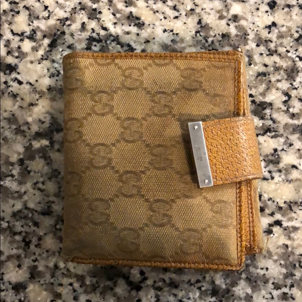 Authentic Gucci bifold wallet